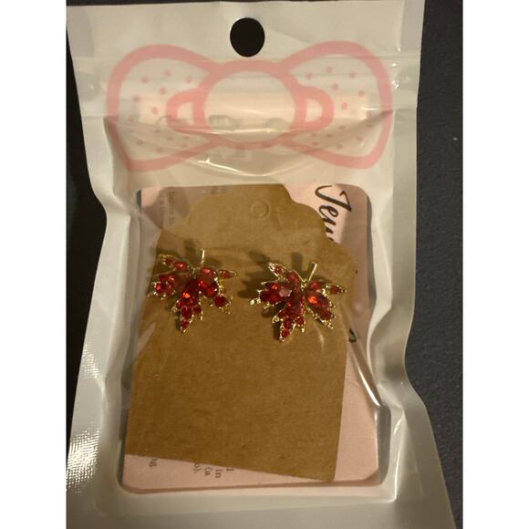 Crystal Red Maple Leaf Gold 3/4" Stud Pierced Earrings - Picture 4 of 5